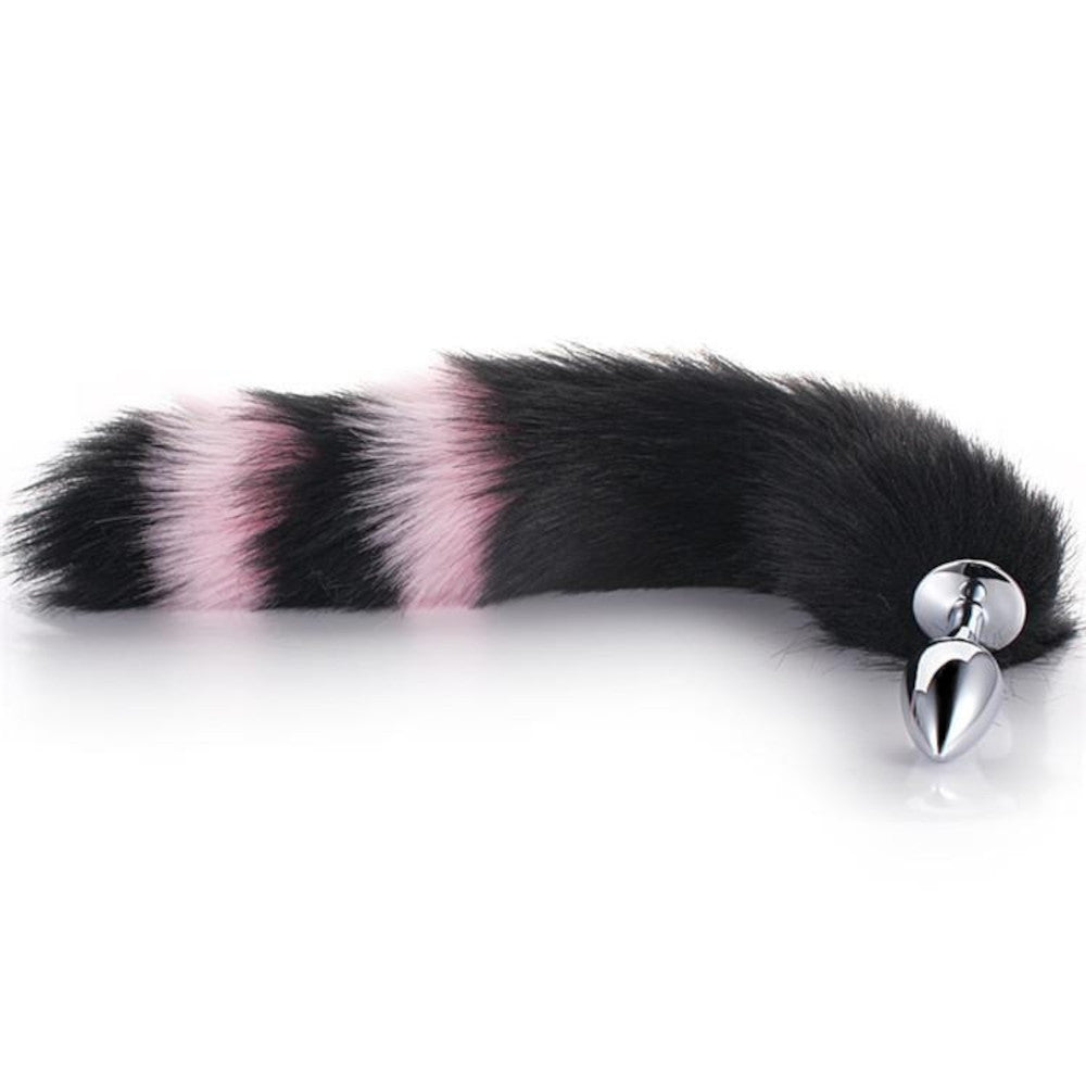 Feel the sensual softness of the long, fluffy, black and pink tail, with the metal sex toy filling you in a way that’s small yet satisfying.