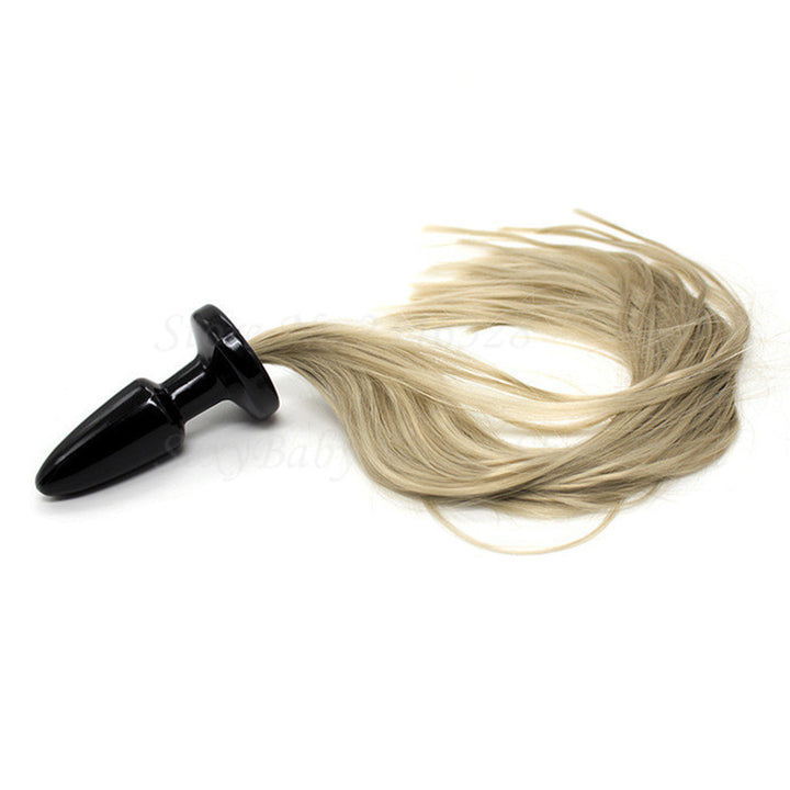 Explore your deep animalistic desires, indulging in a little tail play with this smooth, soft horse tail toy. Perfect for intense toy sessions!